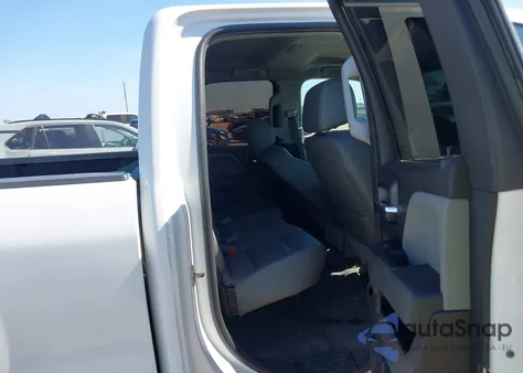 2018 Chevrolet Silverado 1500 Wt z USA, uszkodzony, nr VIN 1GCVKNEC9JZ200436